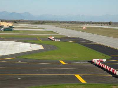 Realizzazione pista di volo 